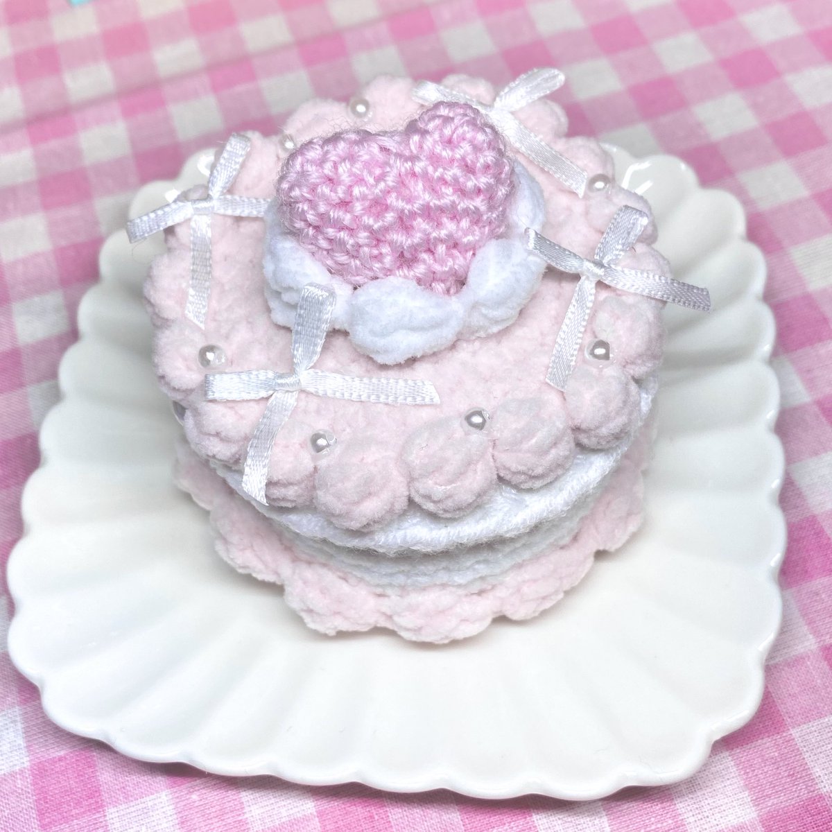 Tmgc_pome's tweet image. これは砂糖菓子…?カップケーキ…🧁🎀?
いえ!むにゅちゃん꒰ @_munyu_nyu ꒱の激かわカバーです( ⸝⸝⸝ ̫⸝⸝⸝)◦♡︎ 大事なプラスカラーが宝物になったよ。・:+°