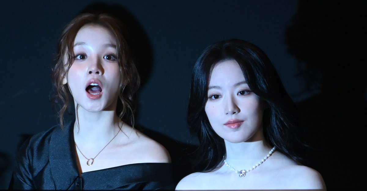 axdv12345's tweet image. 우기 슈화 250107

영화 (여자)아이들 월드투어 [아이돌] 인 시네마 무대인사 8652

#여자아이들 #우기 #슈화 #무대인사