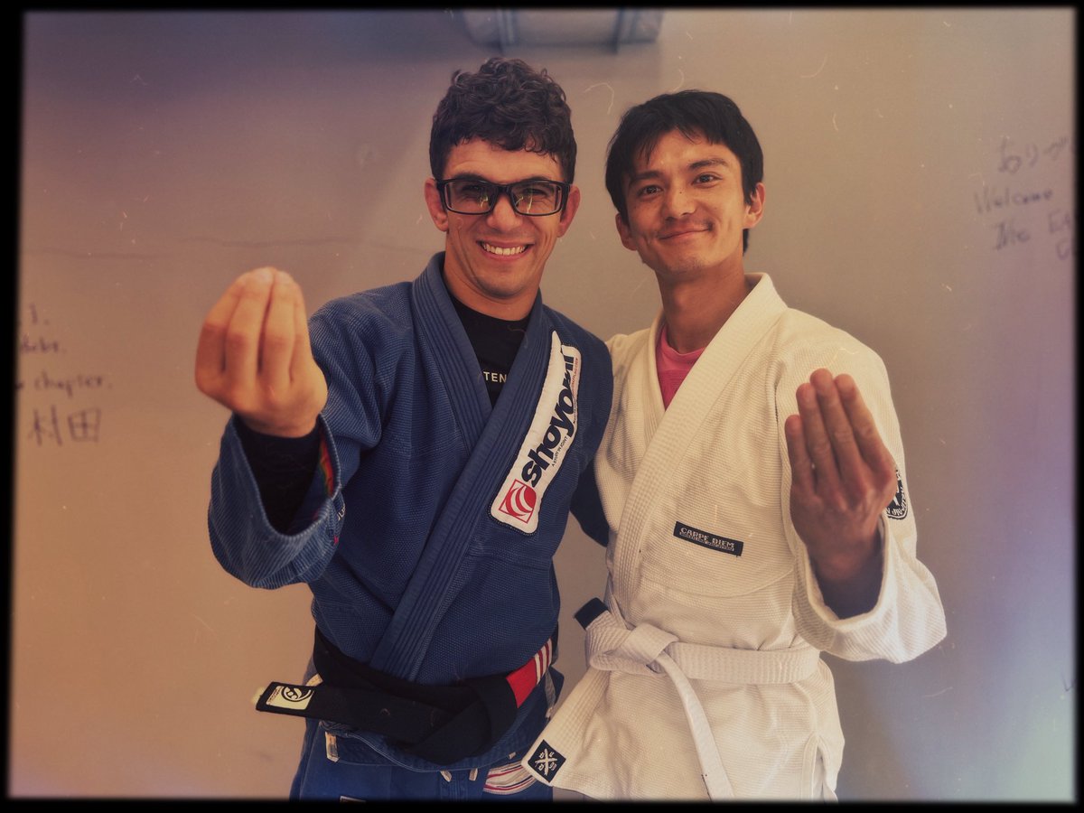 マイキー・ムスメシ選手の柔術セミナー。デラヒーバという技はまだ使っ