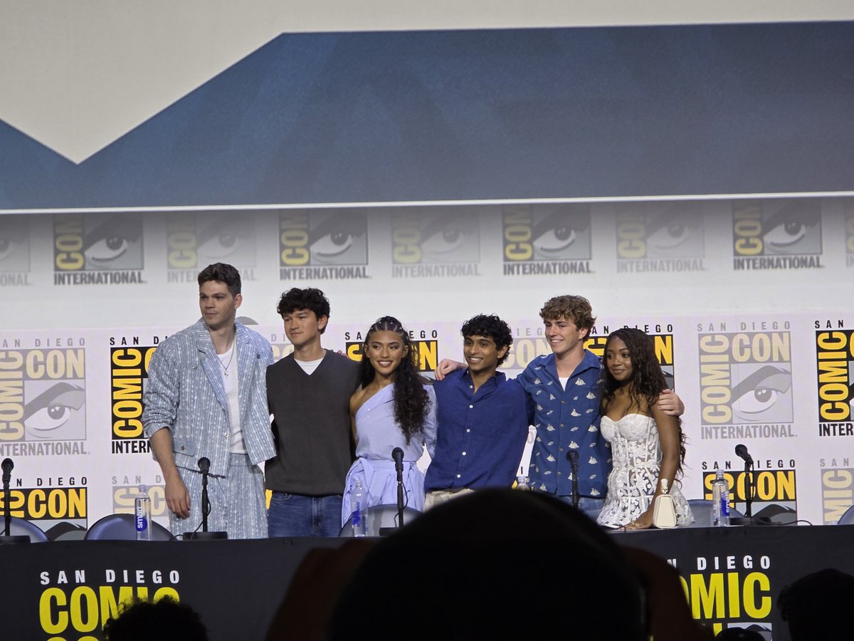 PJOPod's tweet image. day 1 of sdcc complete ✅️