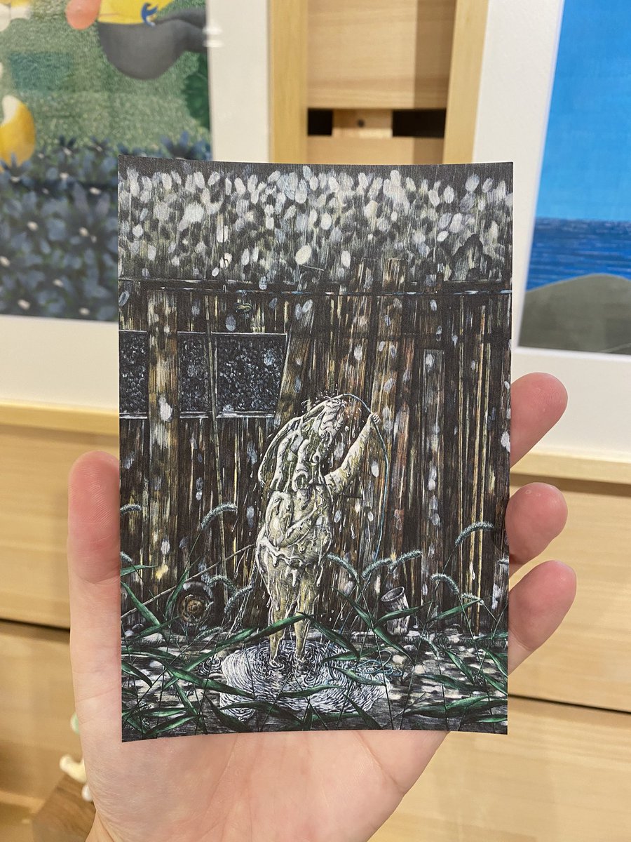 FOLKbookstore's tweet image. フォーク・ぽてと共にオープンしました。フォーク地下展示スペースではハダタカヒト「東京夏景」「きょうは やまに」原画展
〜8/3(日)月曜休
開催中です！
怖さもあってかっこいいポストカード3枚セット販売中です。
通販にもアップしました！folkbookstore.com/?mode=srh&amp;amp;keyw…