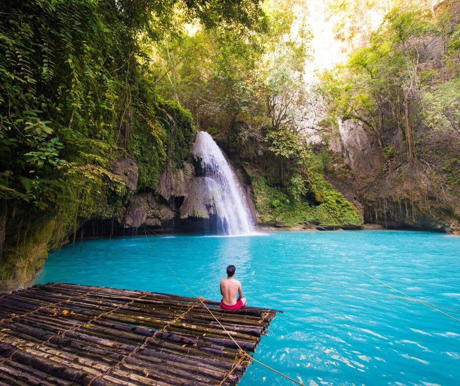 KGMResorts's tweet image. First time in the Philippines? 🇵🇭
 This 2025 guide covers:
 ✔️ Where to go
 ✔️ Safety &amp;amp; visas
 ✔️ Food &amp;amp; culture
 ✔️ Travel tips
Plan your trip with confidence: kgmresorts.com/post/first-tim…
#Philippines2025 #TravelTips #FirstTimeTraveler #IslandHopping #FindingUtopia #KGMResortsBlogs