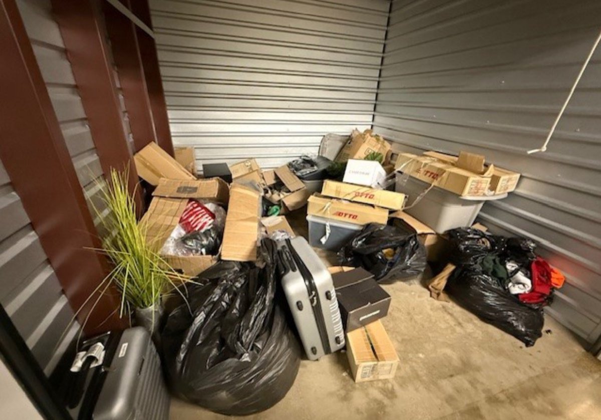 AntPeezzzy's tweet image. I won another storage unit. Picking up tomorrow
