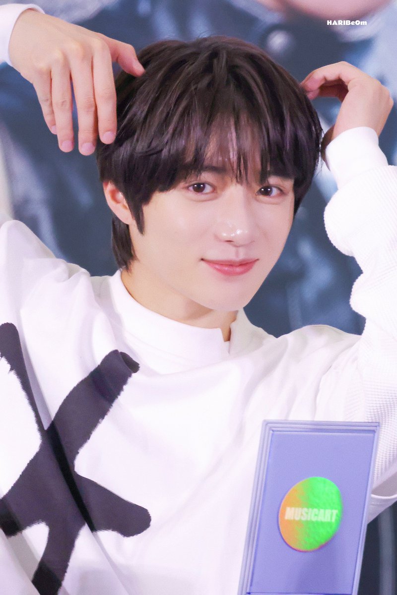 HARIBeOm_313's tweet image. εïз 250723 εïз 뮤직아트
🐻🐶
#투모로우바이투게더
#범규 #BEOMGYU #TXT_범규
#TXT #TOMORROW_X_TOGETHER #ボムギュ