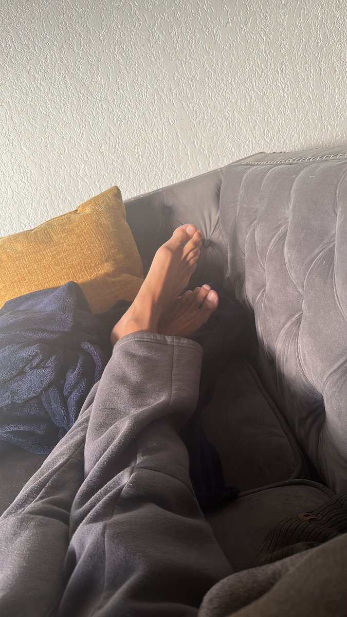 RemedyLone's tweet photo. Hmm feet’s vids anyone? https://t.co/vEtkznKSIw