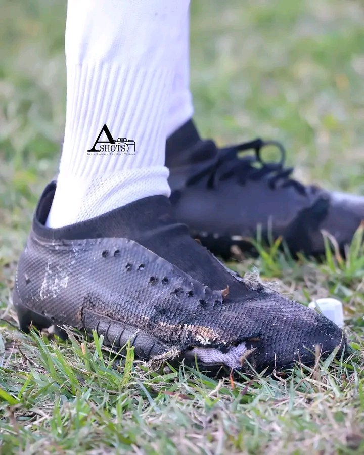 DiphiriBen10's tweet image. It’s so painful to see a soccer player without soccer boot’s 🤞
Last Frame💔
@robertmarawa @itukhune_32 @METROFMSA @ThobelaFMYaka