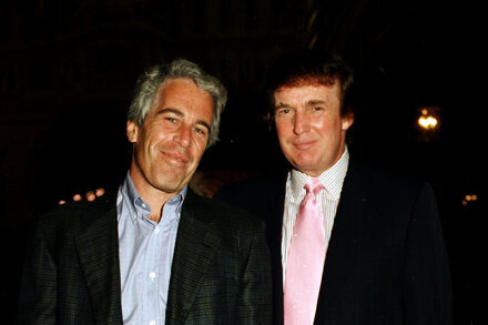 Gabrill_Michael's tweet image. "Trump’s Name Is on Contributor List for Epstein Birthday Book" by David Enrich, Matthew Goldstein, Jessica Silver-Greenberg and Steve Eder #NYT #NewYorkTimes ift.tt/w3XNK0G