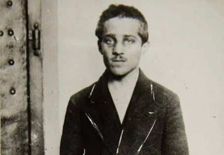 MocnyPetr62670's tweet image. Dne 25. července 1894 se narodil Gavrilo Princip. Tento bosenskosrbský politický aktivista se o dvacet let později, 28. června 1914, zapsal do dějin atentátem na následníka rakousko-uherského trůnu Františka Ferdinanda d’Este a jeho manželku Žofii Chotkovou v Sarajevu. Tato…