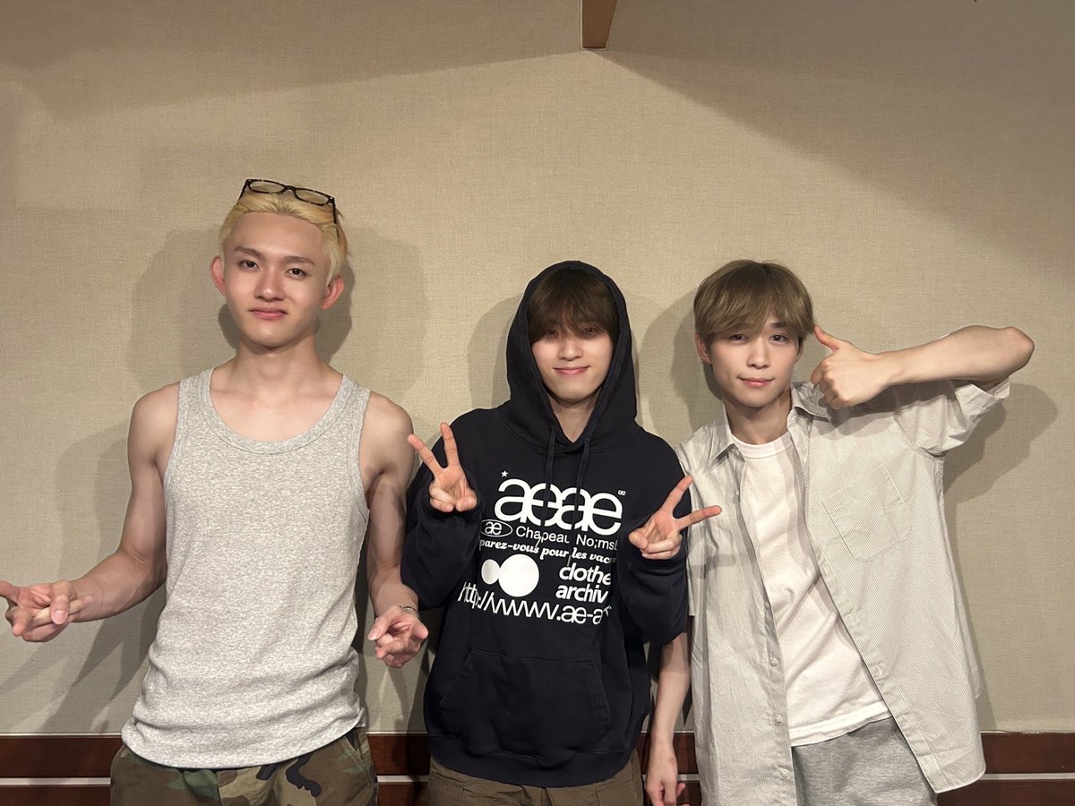 From_INI's tweet image. \2時台ありがとうございました/
🗣️#後藤威尊 #許豊凡 #田島将吾
なんと田島くんもチョコバナナアイス好き🍌
なんだかアイスの話題が多いので来週のテーマは…
「アイス大好き」にします👀🍨
好きなアイスやご当地アイスのお話など教えてください❣️
⬇️AuDee はコチラ!
audee.jp/program/show/5…
