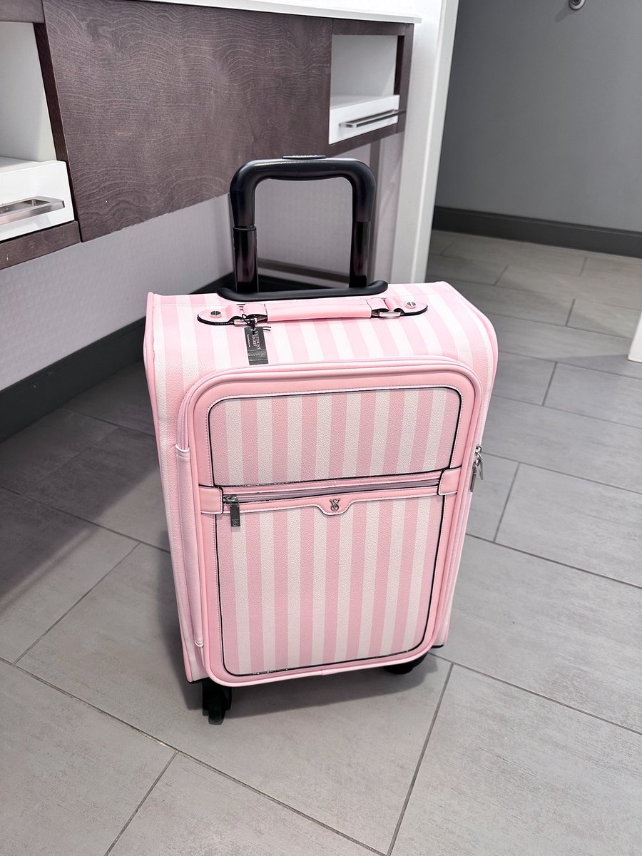 minkdolly's tweet image. look what just came in the mail 🎀