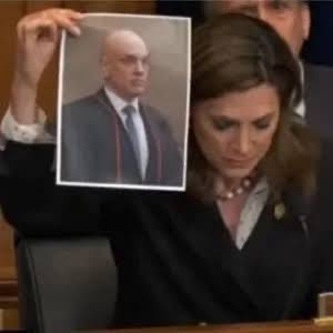 Sextou! 🍾🥂🕺🏽💃🏻