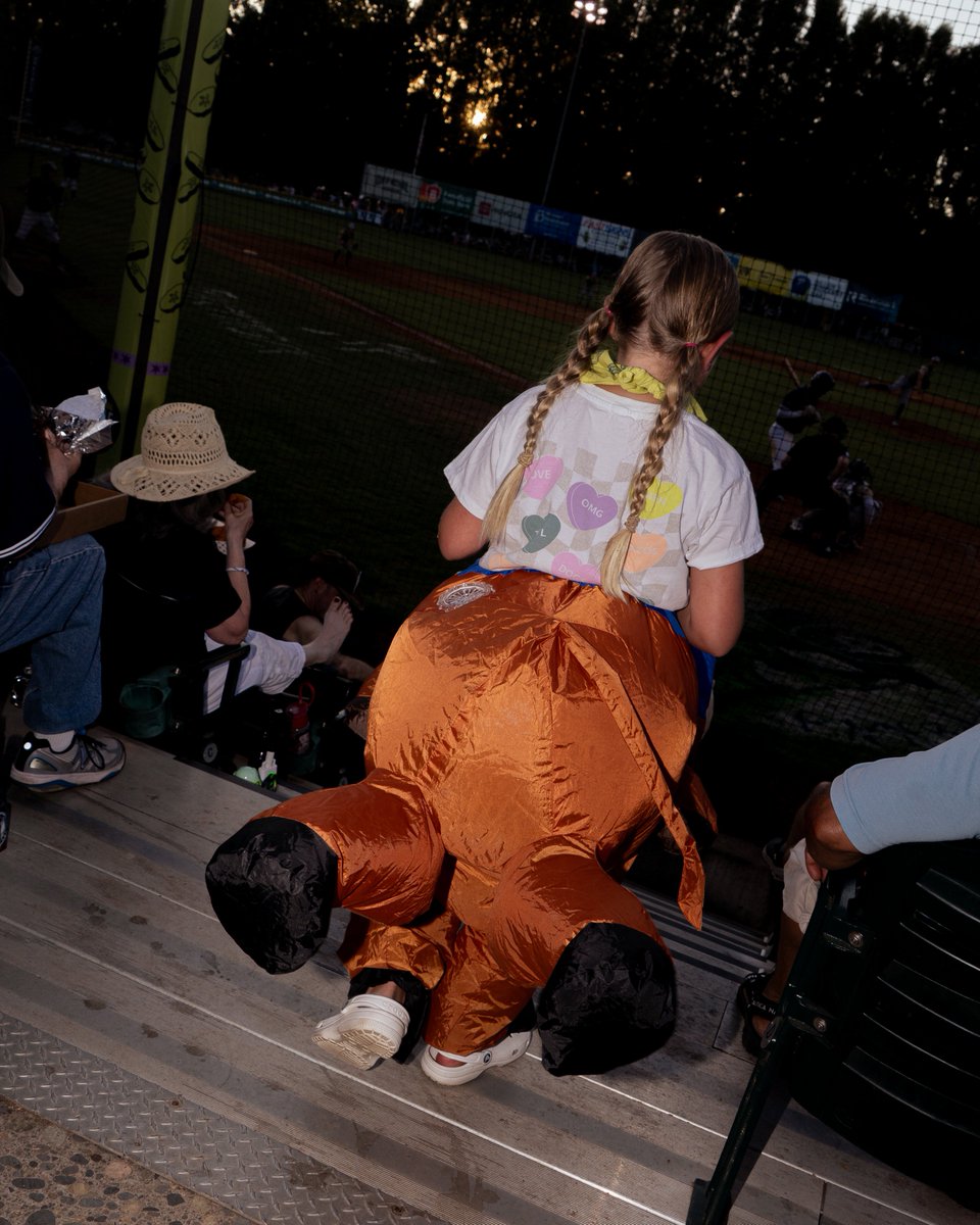 picklesbaseball's tweet image. we hawed and we yeed. but most importantly, we yee-hawed
and shoutout to beyoncé