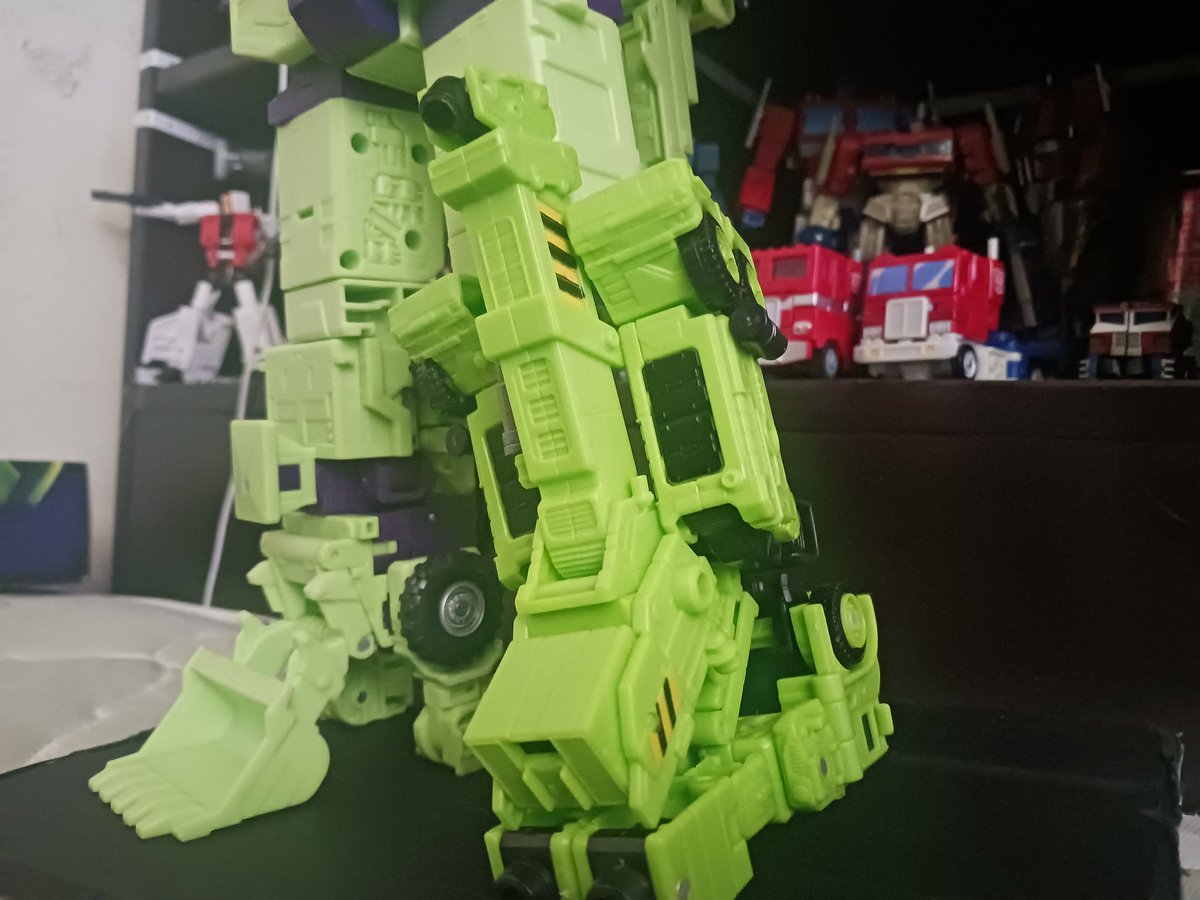 HeadCombaticon's tweet image. So glad I picked up road hauler