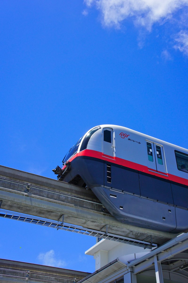 Feel_OKINAWA's tweet image. 【ブクマ推奨】
沖縄の「ゆいレール駅周辺スポット」をずらっとまとめました…!
旅行中ふらっと立ち寄りたい時に参考にしてみてね↓
■てだこ浦西駅→COKOFU、だるま屋 浦西店
■浦添前田駅→つきしろそば、浦添城跡(浦添大公園)、貝出汁沖縄そば キセキ.
■経塚駅→サンエー経塚シティ…