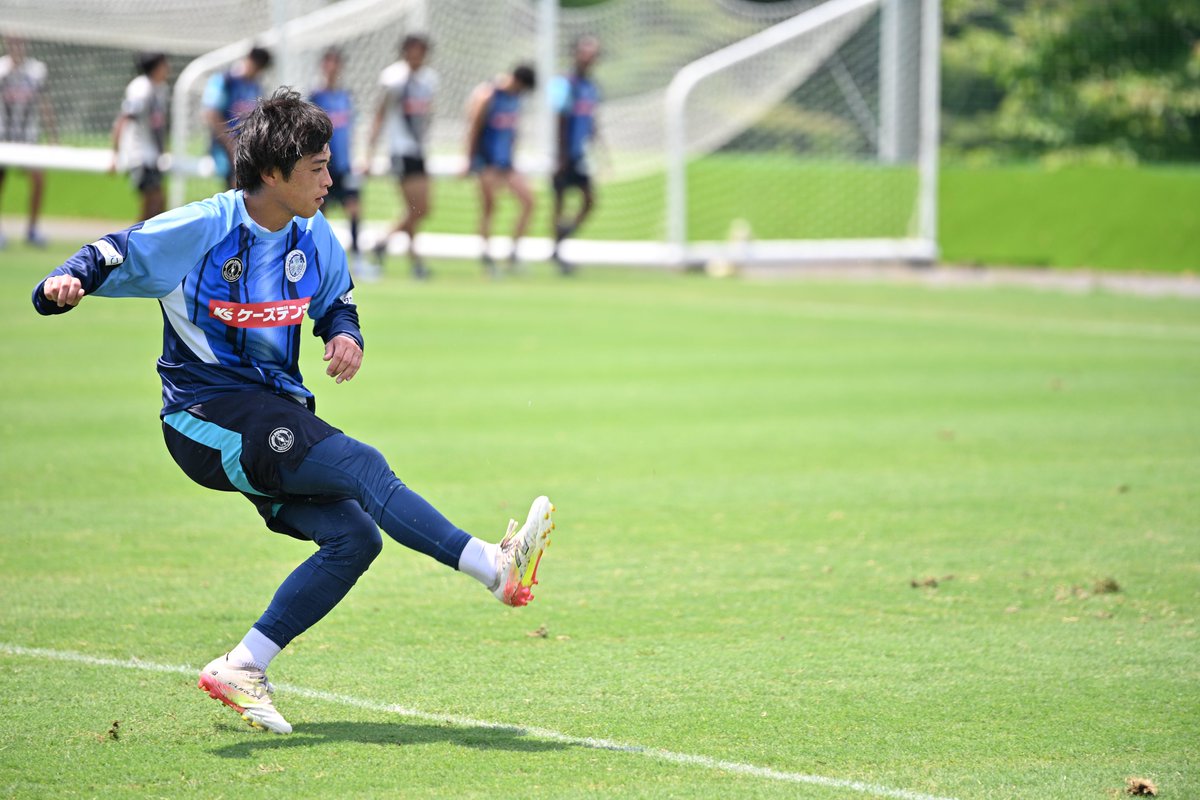 hollyhock_staff's tweet photo. 本日のトレーニングから #新井瑞希 選手が合流❗️
合流初日から早速ハードなトレーニ���グで汗を流しました⚽

@Mizuki33Reds
#水戸ホーリーホック https://t.co/zWaLggbIok
