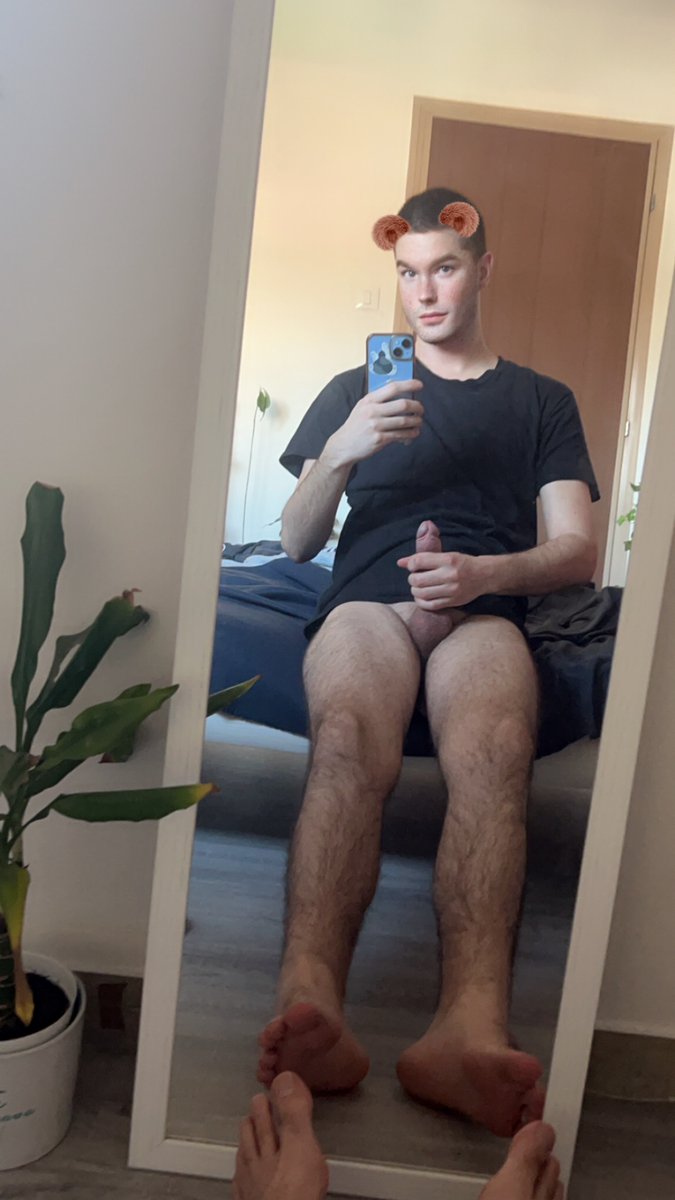 🍆💦🦶help me 
#cum #bigdick #nakedmen #nudeathome #nsfw #gay #bisex #gayita #bigcock #nakedboy