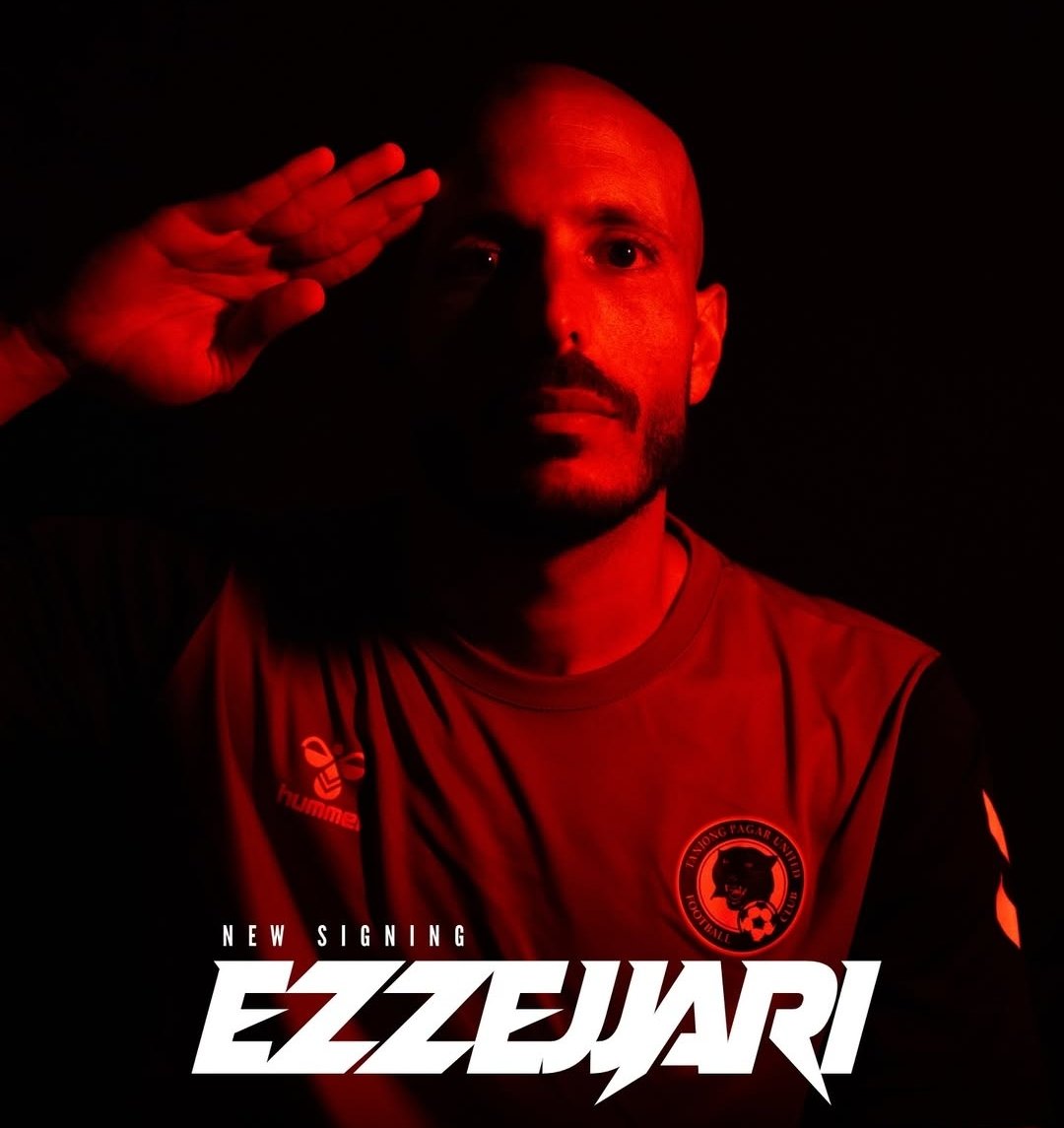 jimisee's tweet image. 🚨 OFFICIAL 🚨 Tanjong Pagar 🐈⬛ finally announced their Spanish- Morocoon 🇪🇸🇲🇦striker, Youssef Ezzejjari, who last played in Indonesia🇮🇩 and had spells across Asean. The journeyman will promise you goals if fit.
#sgfootball #tanjongpagarunited