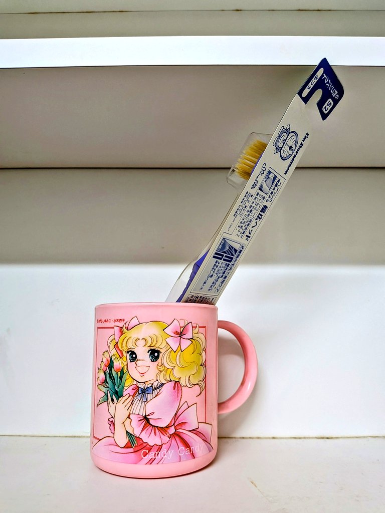 WNiMF07rVQPRtqI's tweet image. 職場の洗面台の扉を久し振りに開けてみたらいつ買ったか忘れたドラえもんの歯ブラシが出てきて
歯ブラシ 未開封 使用期限 でググってみた
コロナ禍前だったのは確かだったはず🤔
