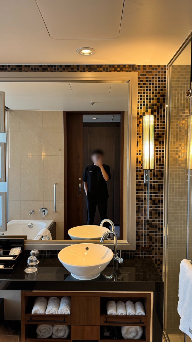 yuya_kindness's tweet photo. 先日、泊まった仙台のウエスティン。
日系のホテルも好きだが外資の部屋の雰囲気も良い。 https://t.co/HZFrsYXwF7