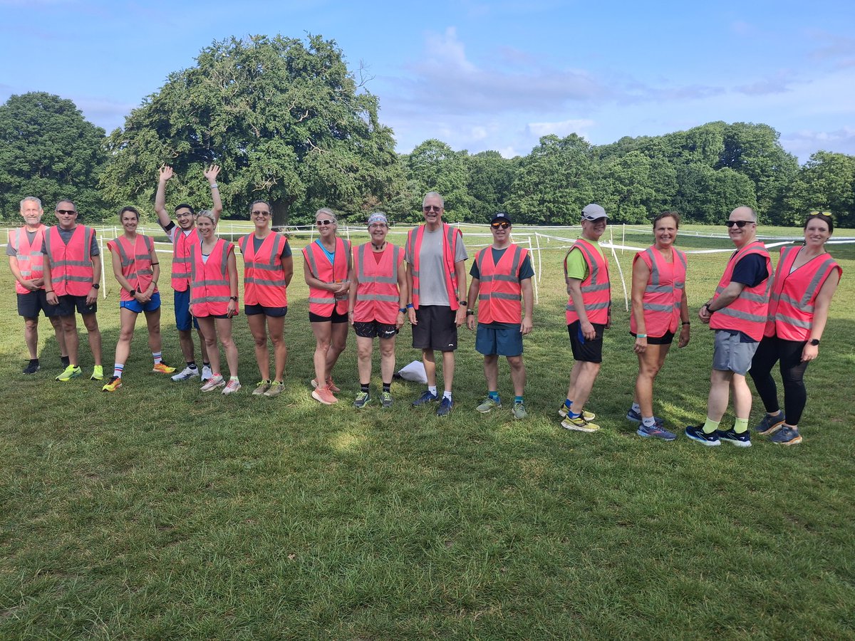 It's pacer day tomorrow at #nonsuchparkrun.

Times will range between 18mins and 40mins. Look for the parkrunners with the hi-vis vests at the start line.

#loveparkrun #lovevolunteering #parkrunpacer
