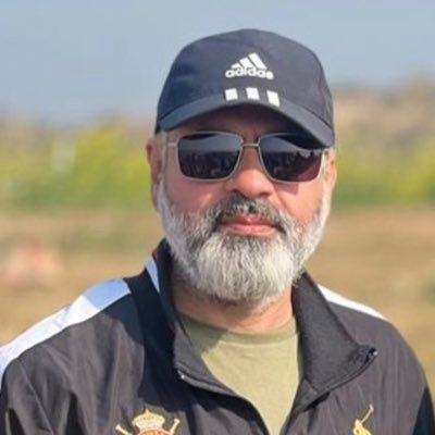 لوگ بار بار ٹویٹ/سوال کر رہے ہیں کہ <a href="/ImranRiazKhan/">Imran Khan</a> کیوں عدالت میں ISI کے خلاف گواہی دینے نہیں آیا
جواب؛ عمران ریاض خود پر پاکستان کے دروازے بند کرنا چاہتے نہ ہی طاقتور لوگوں سے تعلقات خراب کرنا چاہتے ہے جبکہ تنقید اسلئے کرتے ہیں تاکہ ویوز اور فالورز برقرار ہو <a href="/soldierspeaks/">Adil Raja</a>