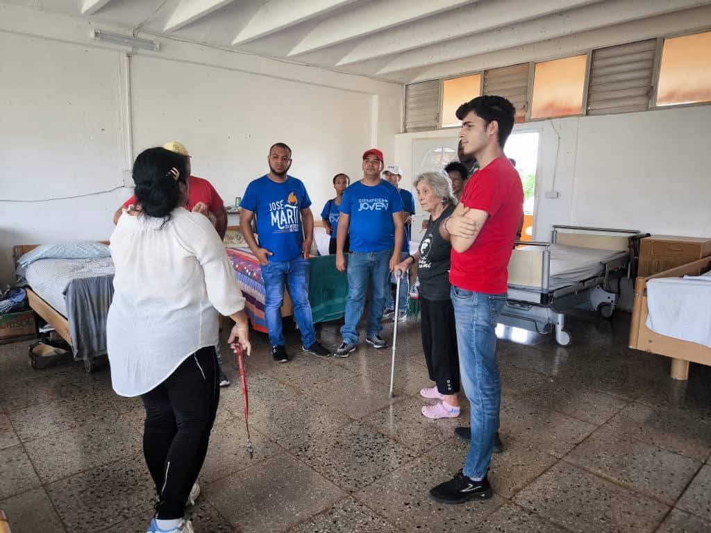 Después de haber compartido con su Presidente y el justiciero colectivo de su Campamento, lo aseguró con total certeza: Quisicuaba es amor.

Amor que se teje en las miradas cálidas de los convivientes del Centro de Vida Asistida y de quines asisten, acompañan y dignifican.