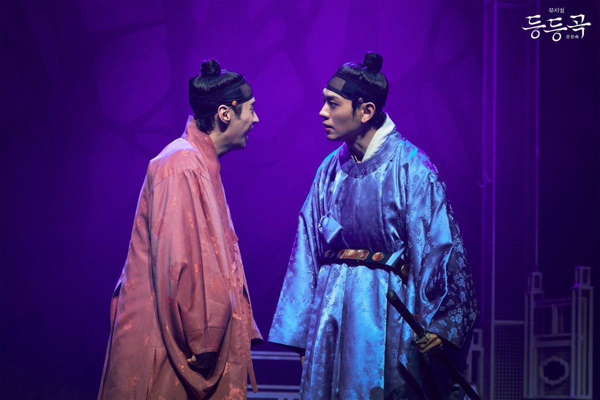 ninestory9's tweet image. 🎭뮤지컬 #등등곡
▪️등등회 모임 사진 공개
♪ ⎝㋡⎠⎝㋡⎠⎝㋡⎠⎝㋡⎠⎝㋡⎠ ♪
𝘔𝘜𝘚𝘐𝘊𝘈𝘓 등등곡
𝟤𝟢𝟤𝟧.𝟨.𝟤𝟦-𝟫.𝟣𝟦 @ʏᴇꜱ𝟤𝟦ꜱᴛᴀɢᴇ𝟣