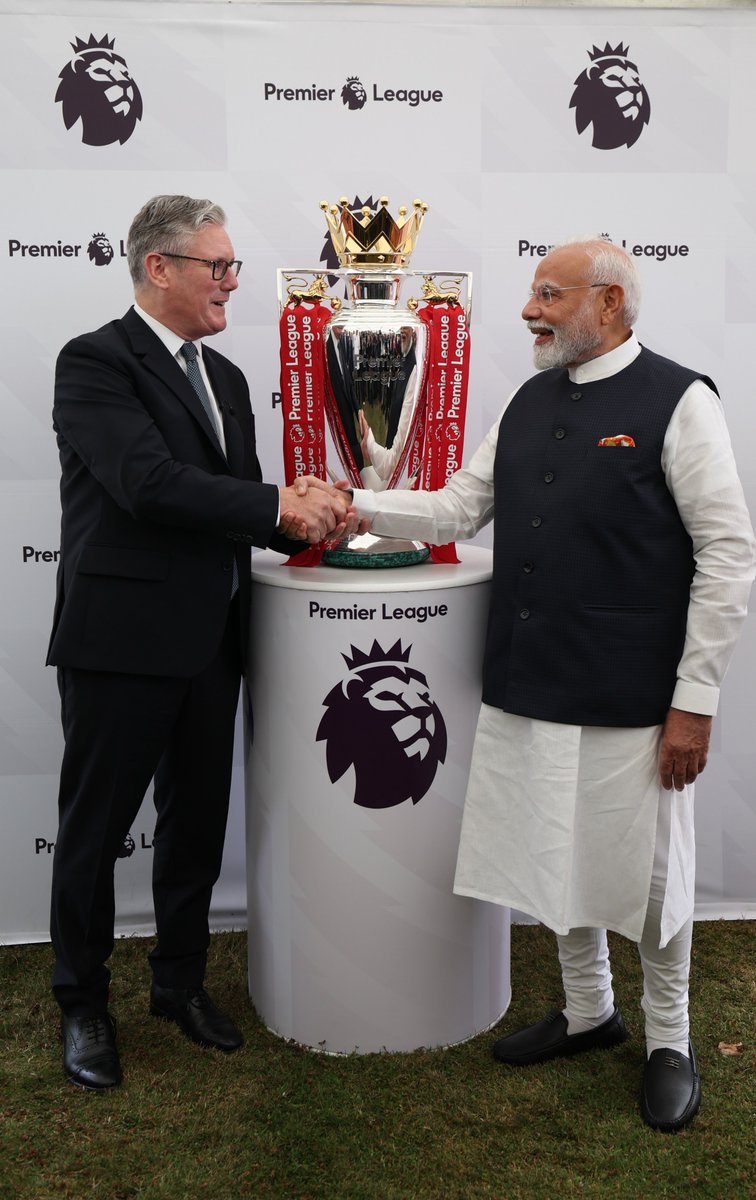 BJP (@bjp4india) on Twitter photo ICYMI.
PM Shri <a href="/narendramodi/">Narendra Modi</a> and UK Prime Minister Keir Starmer posed with the iconic Premier League trophy during the Indian PM’s historic visit to the UK. ⚽️ ⬇️ ICYMI.
PM Shri <a href="/narendramodi/">Narendra Modi</a> and UK Prime Minister Keir Starmer posed with the iconic Premier League trophy during the Indian PM’s historic visit to the UK. ⚽️ ⬇️