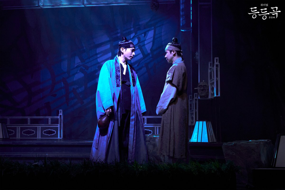 ninestory9's tweet image. 🎭뮤지컬 #등등곡
▪️등등회 모임 사진 공개
♪ ⎝㋡⎠⎝㋡⎠⎝㋡⎠⎝㋡⎠⎝㋡⎠ ♪
𝘔𝘜𝘚𝘐𝘊𝘈𝘓 등등곡
𝟤𝟢𝟤𝟧.𝟨.𝟤𝟦-𝟫.𝟣𝟦 @ʏᴇꜱ𝟤𝟦ꜱᴛᴀɢᴇ𝟣
