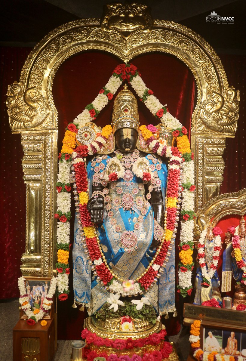 ISKCONPune's tweet photo. 🙏🏽Today's Darshan 📿 🗓25-07-2025🙏
🌷Sri Balaji🌷
🚩@ISKCONNVCCPune🚩
.
.
#ISKCON #ISKCONNVCC #ISKCONNVCCPune #ISKCONPune
#25thjuly #25thjuly2025 #Friday #Vrindavan
#Harinaamsankirtan #Radheshyamdas #Radheradhe
#Sankirtan #Kirtan #Mayapur #Prabhupada #iskconmandir
#GVE https://t.co/hoPMtpmh5V