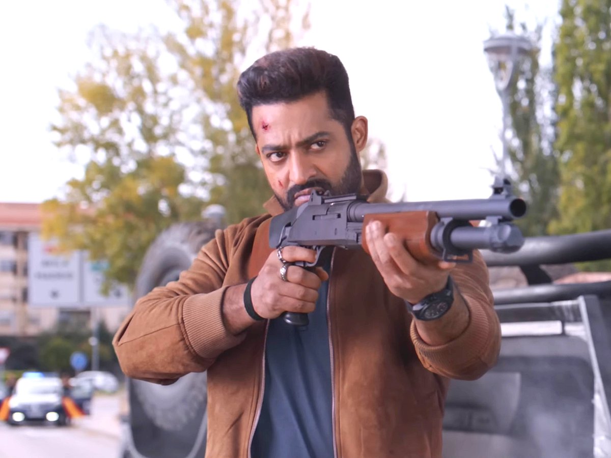 MrChanuu's tweet image. Gangster 🔥🥵

#JrNTR #ManOfMassesNTR