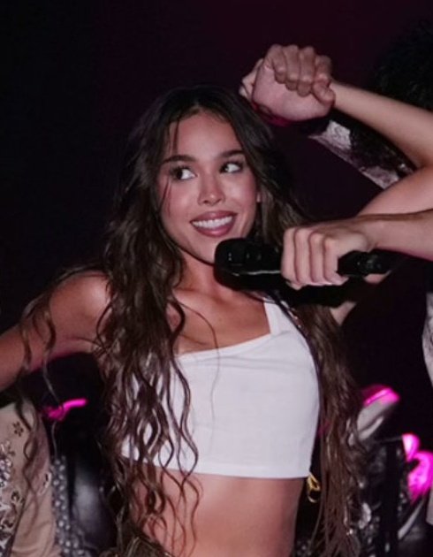 Marelly_vondy's tweet image. Diganle a la pequeña Danna que lo está logrando y que cada vez esta llegando más lejos, hoy dio un performance presentando una nueva canción en el programa Jimmy Kimmel Live 🥹🇺🇸