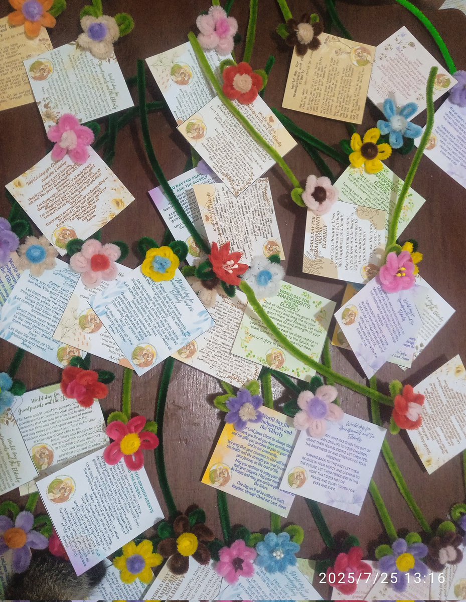 salmoncat's tweet photo. Part of the limited giveaways for grandparents this coming Sunday, Grandparents' Day, at the St. Michael Chapel in Meyc, Bulacan. https://t.co/u8hzwTMXo5