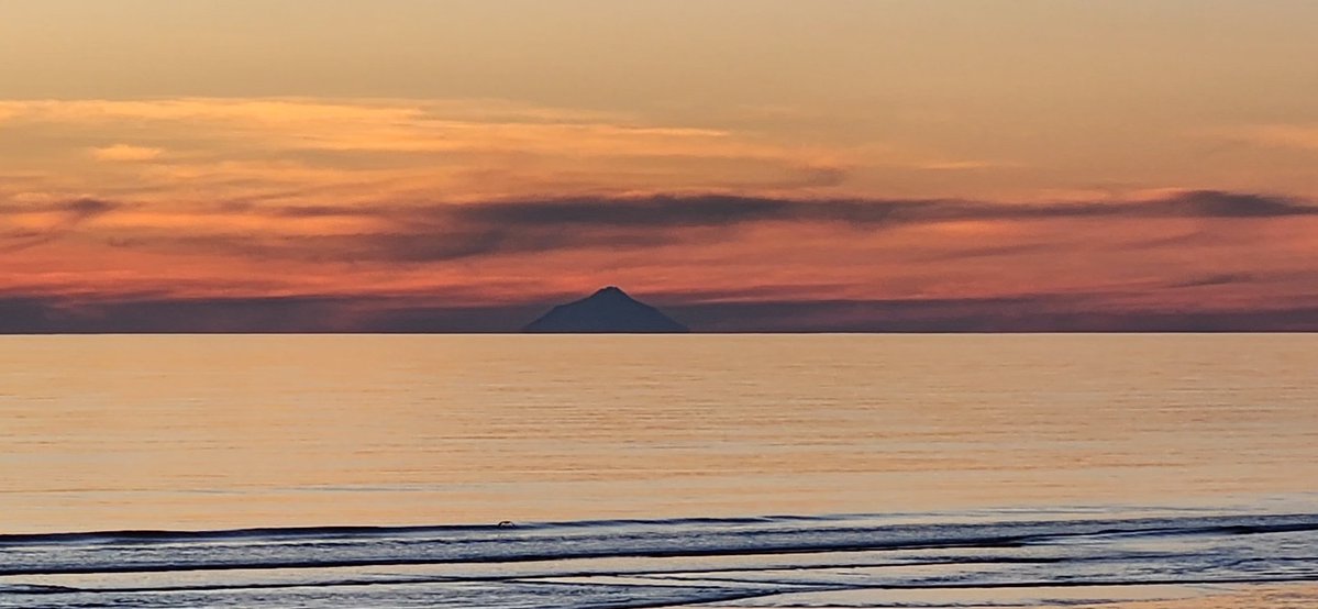 AstroPuss's tweet image. Just breathtaking sunsets this week.....
##TeWhārangi