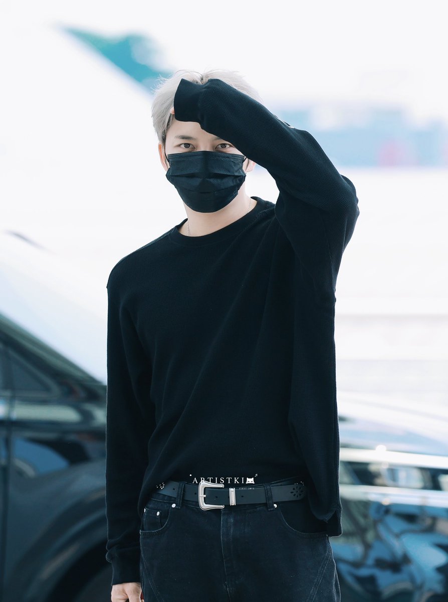 ARTISTKIM0126's tweet image. 250725 🛫️ ICN
@bornfreeonekiss
#김재중 #KIMJAEJOONG #JAEJOONG #ジェジュン #金在中