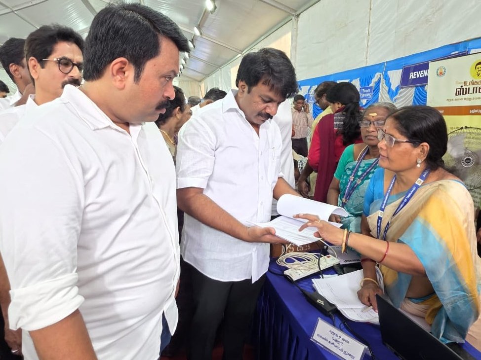 nchitrarasu's tweet photo. கழகத் தலைவர், மாண்புமிகு தமிழ்நாடு முதலமைச்சர் @mkstalin அவர்கள் தொடங்கி வைத்த #உங்களுடன்_ஸ்டாலின் திட்ட முகாம் மூலம், தமிழகமெங்கும்  மக்களுக்கு நேரடி நிவாரணம் கிடைத்துவந்துள்ளது.

அதனைத் தொடர்ந்து இன்றைய தினம் சென்னை மேற்கு மாவட்டம், ஆயிரம் விளக்கு தொகுதி, மேற்கு பகுதியிலுள்ள 112-வது வார்டில் நடைபெற்ற சிறப்பு முகாமைத் துவக்கி வைத்து, மக்களின் கோரிக்கைகள் குறித்த மனுக்களைப் பதிவு செய்யும் செயல்முறைகளை நேரில் பார்வையிட்டேன்.

மனுதாரர்களுடன் நேரடியாக உரையாடி, துறை சார்ந்த அதிகாரிகளுடன் இணைந்து,
அவர்களின் தேவைகளுக்கு உடனடி தீர்வுகள் வழங்குமாறு கேட்டுக்கொண்டேன்.

@Udhaystalin #DMK4TN #DMK #Chitrarasu #ChennaiWestDMK #AnnaNagar #Chepauk #Triplicane #ThousandLights
