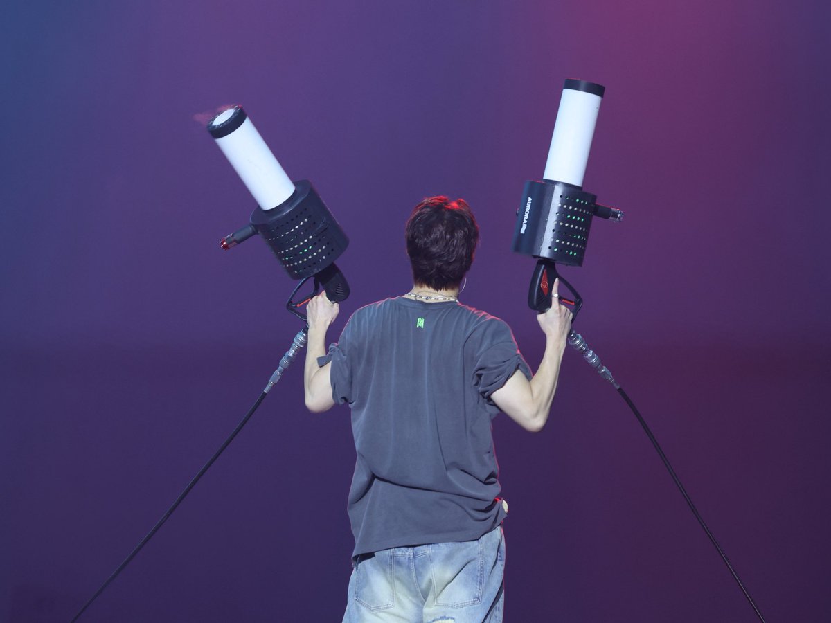 dang_ddk's tweet image. 250719 2025 MONSTA X CONNECT X ♾ #막콘 #커넥트엑스 #주헌
제 눈 앞에서 쌍건을 드는데 어떻게 안 찍죠?
너무 듬직하네💛
#MONSTAX #몬스타엑스 #モンスタエックス
#JOOHONEY #ジュホン
