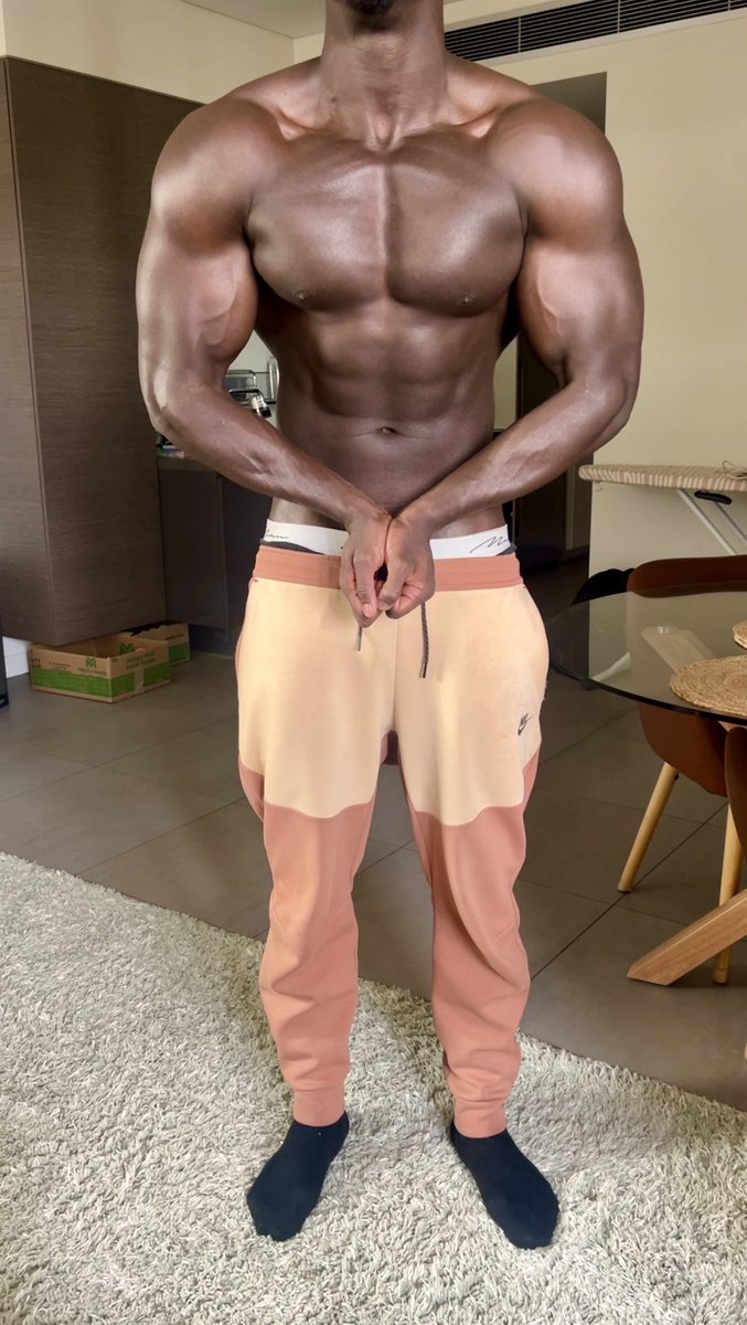 Built like a beast. Blessed like a God 🍆💪🏿