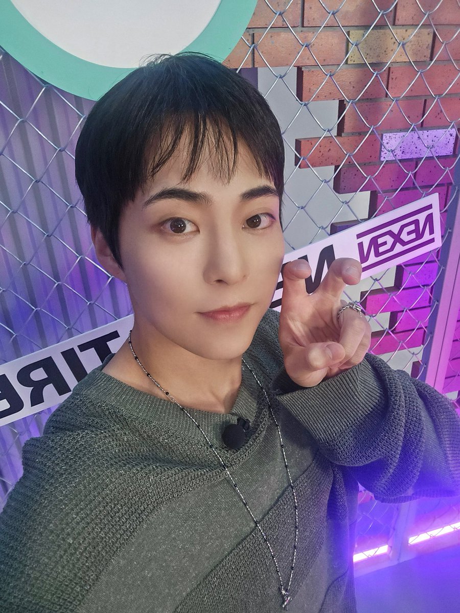 XIUMIN_INB100's tweet image. 시우민의 취향 탐구 완료🧐
과연 EXO-L과의 취향 싱크로율은… 몇 퍼센트?!💘
#시우민 #XIUMIN