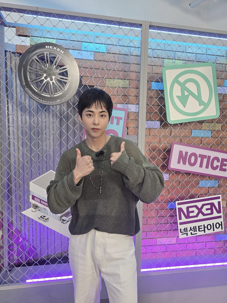 XIUMIN_INB100's tweet image. 시우민의 취향 탐구 완료🧐
과연 EXO-L과의 취향 싱크로율은… 몇 퍼센트?!💘
#시우민 #XIUMIN