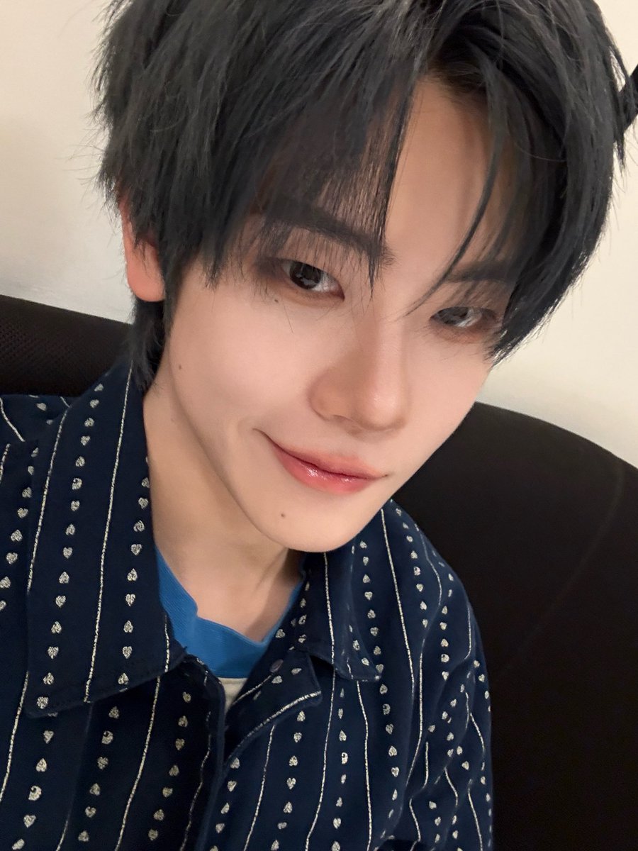 CYE_MEMBERS7's tweet image. 🤷🏻♂️
#장여준 #JANGYEOJUN
#CLOSEYOUREYES #클로즈유어아이즈
#클유아 #CYE