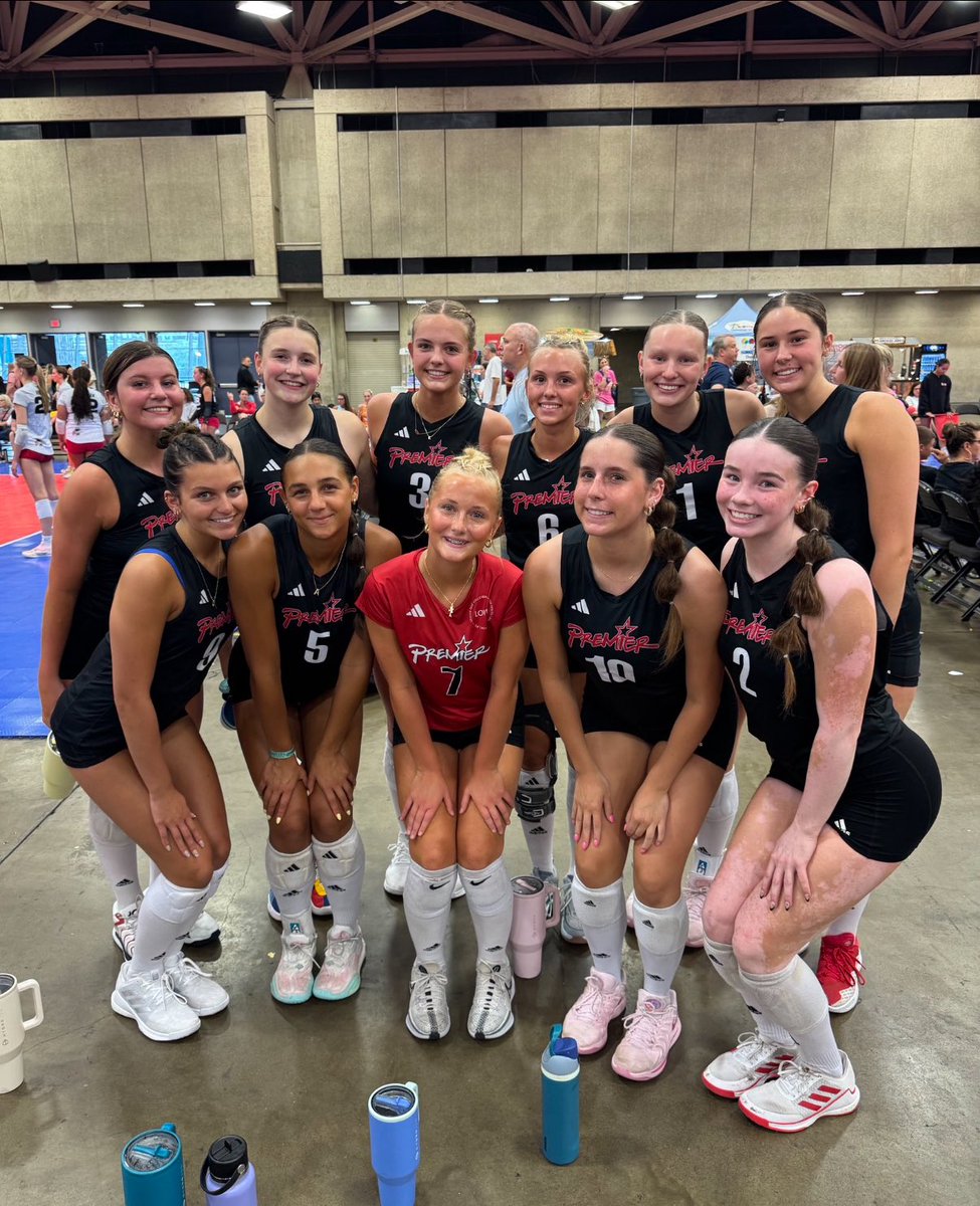 Nationals was such a blast! 
Placing 3rd, and getting an All Tournament Team award was such a high for this season!