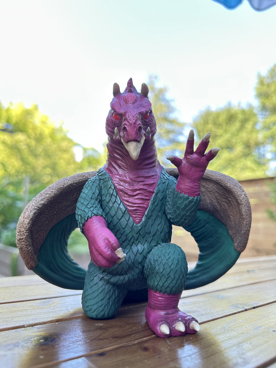 塗装完了！！

#ワンダーフェスティバル2025
＃ワンフェス
#wf2025s
 #wf2025
#ウルトラ怪獣
#怪獣散歩
＃ウルトラマン 
#怪獣
#円谷プロ