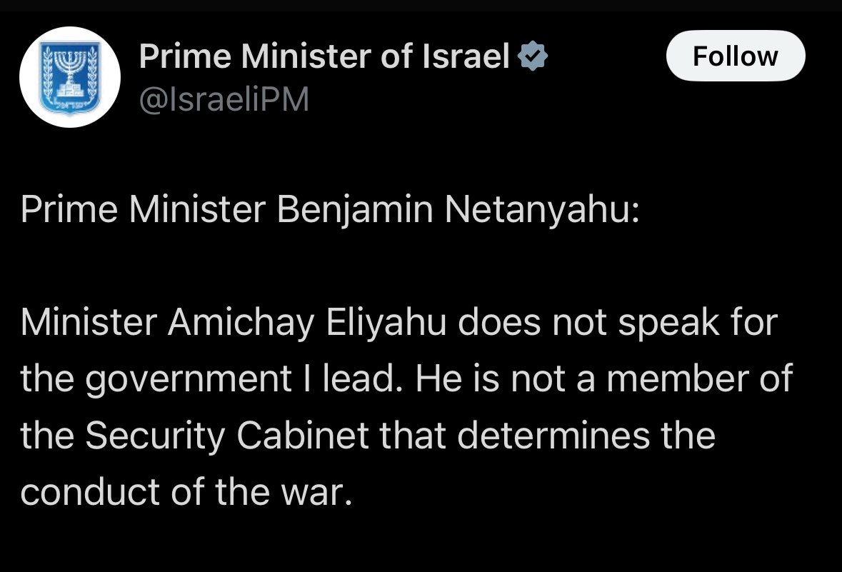 Nifla_Po's tweet image. מעניין למה בניומין מצייץ את ההתנערות מאחד הנציגים של הזרוע המדינית של נוער הגבעות באחת וחצי בלילה מהחשבון השני באנגלית שנפגעי הכת וכלבי התקיפה שלו לא עוקבים אחריו כי הם הסירו לעצמם שלוש אונות עם כפית חד פעמית מעל הכיור. אין מצב שזה קשור בהישרדותו הפוליטית, זה מעולם לא עניין אותו
