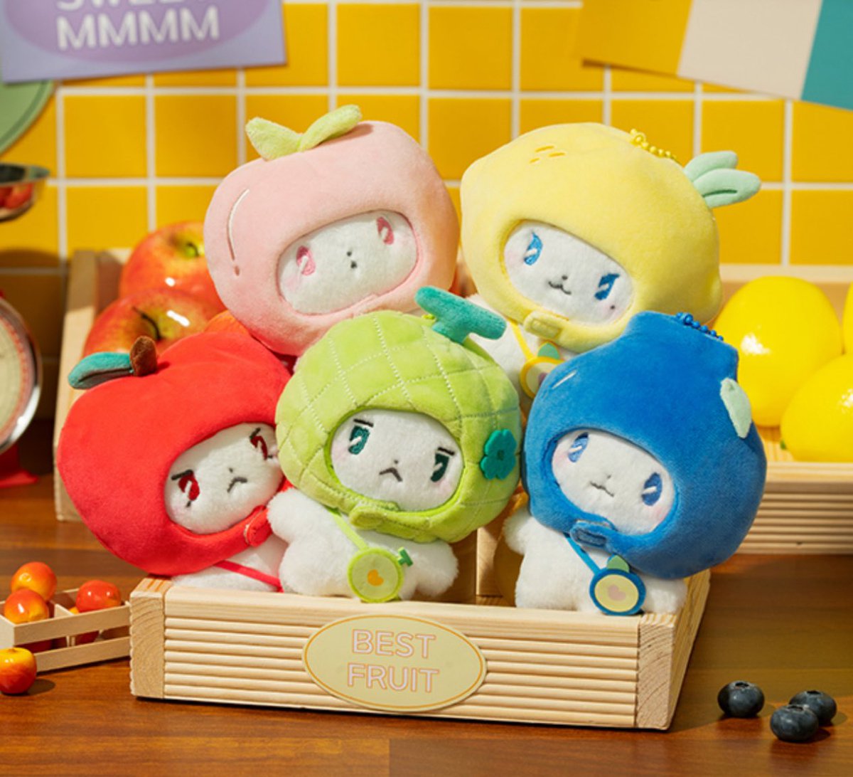 bambiaatch's tweet image. my fruit salad babies 😭🫳