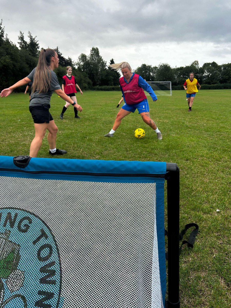 PRE SEASON | ⚽️

A busy night down at HQ last night ⤵️

U9s, U10s, U11s, U12s &amp; U15s ✅ 
Ladies seniors team ✅ 
Men’s first team ✅ 

#UpThePikes 🐟