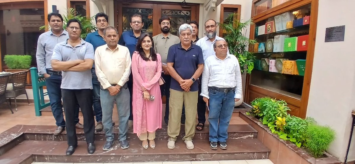 PPP News پی پی پی نیوز (@digitalmediappp) on Twitter photo 🚨 PPP leader <a href="/SaniaKamran_PPP/">Sania Kamran</a> met senior English-language journalists on behalf of Central Info Sec <a href="/NadeemAfzalChan/">Nadeem Afzal Chan</a>
🗣️ She stressed stronger media-party coordination to boost PPP's presence in Punjab & promote its democratic vision.
pplsvoice.com/16728 <a href="/BBhuttoZardari/">BilawalBhuttoZardari</a> 🚨 PPP leader <a href="/SaniaKamran_PPP/">Sania Kamran</a> met senior English-language journalists on behalf of Central Info Sec <a href="/NadeemAfzalChan/">Nadeem Afzal Chan</a>
🗣️ She stressed stronger media-party coordination to boost PPP's presence in Punjab & promote its democratic vision.
pplsvoice.com/16728 <a href="/BBhuttoZardari/">BilawalBhuttoZardari</a>