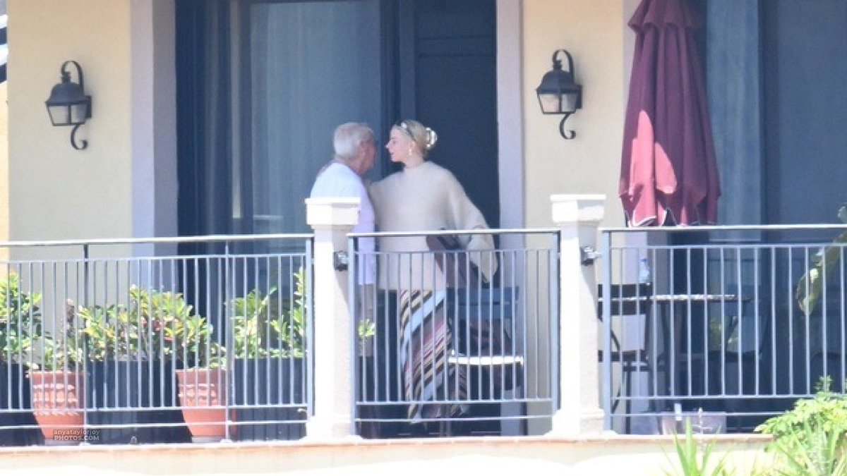anyajoynews's tweet image. Anya Taylor-Joy was seen on the balcony of the hotel in Bodrum, Türkiye, with her father, on July 12th.