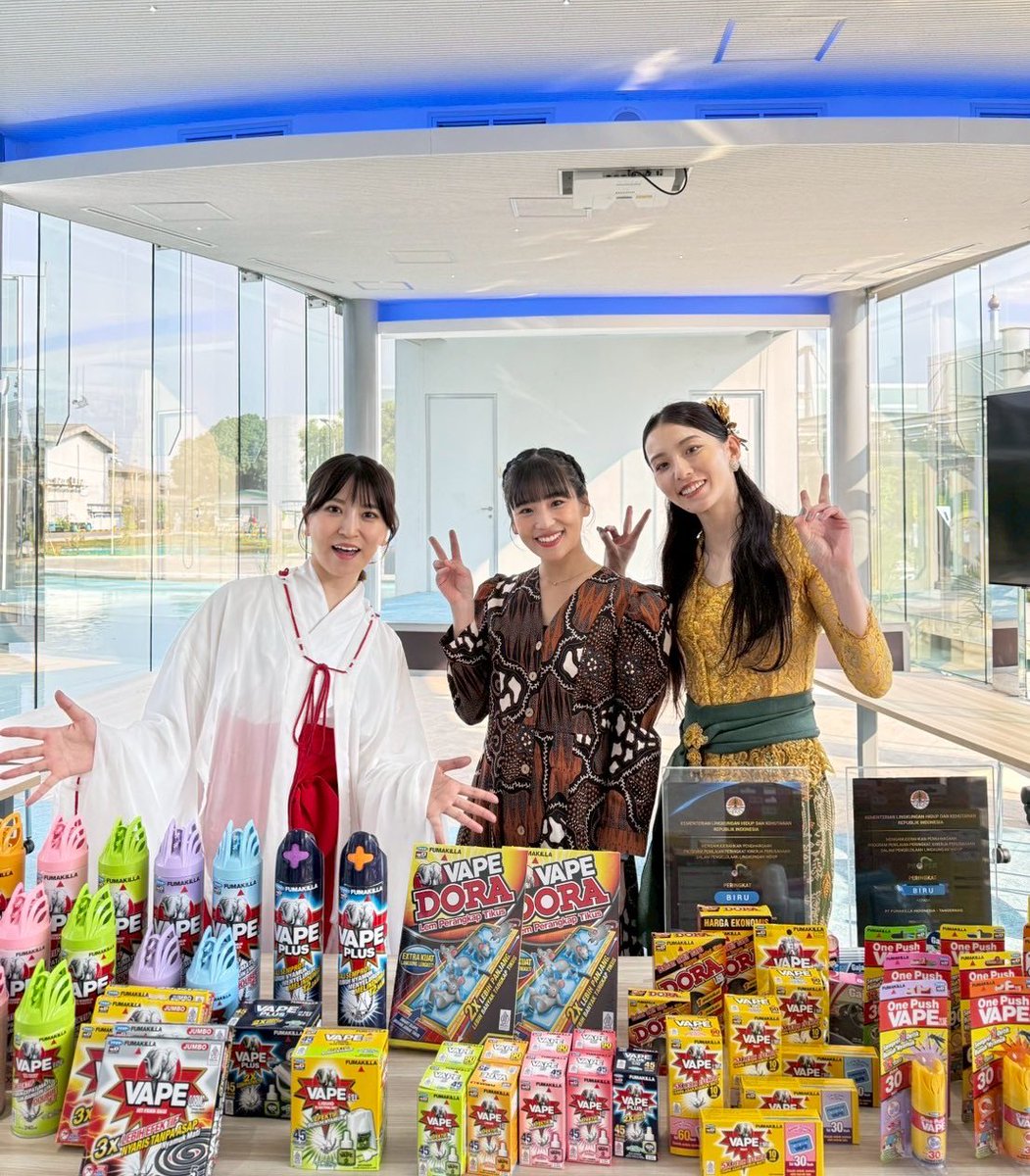 With Hana Tojima &amp; Kanon Miyahara 🫶

#HarukaNakagawa
#仲川遥香