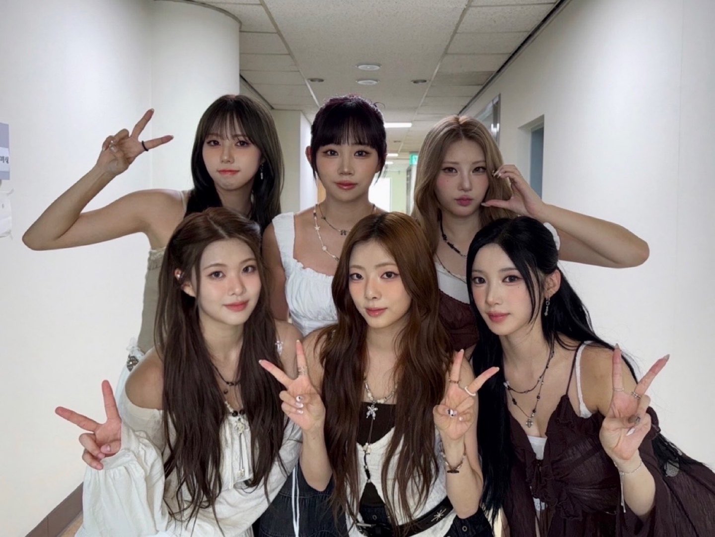 GwrkPC-bgAAS5xk?format=jpg&name=large